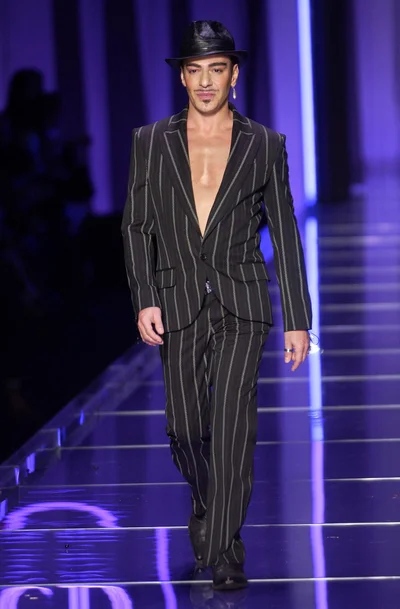 Look 32